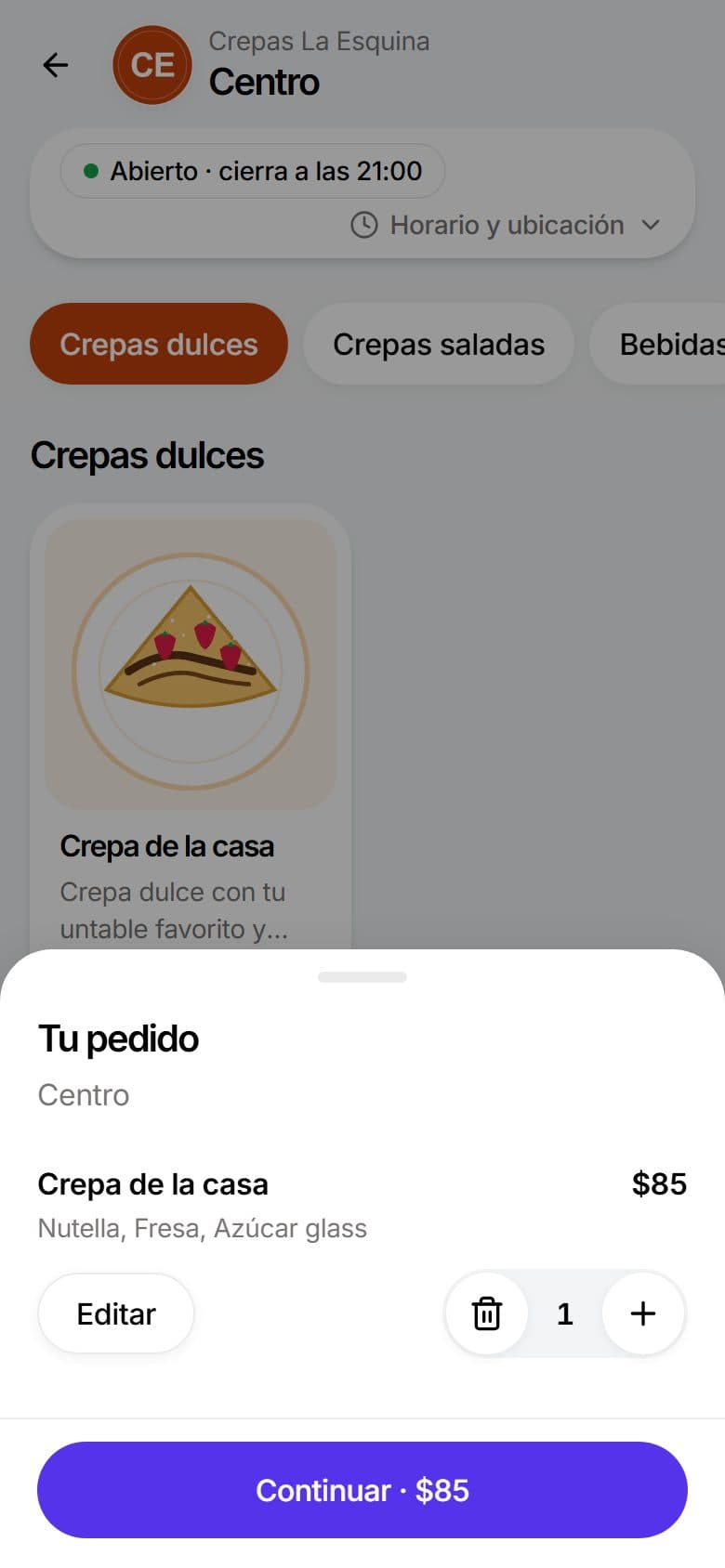 Carrito de un cliente con su crepa armada
